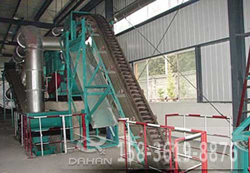 大倾角螺旋输送机